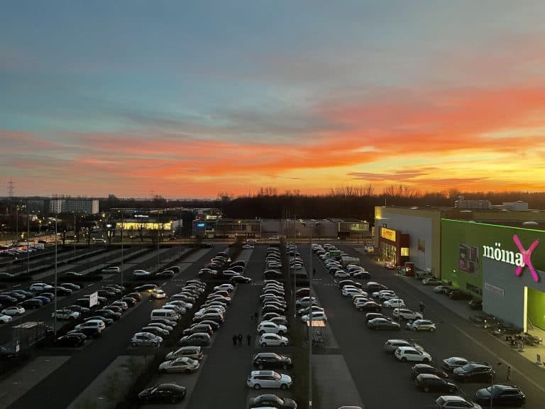 德國人為何這麼熱愛白色、灰色和黑色的汽車呢？